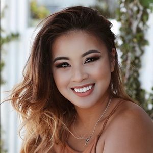 Meet your Posher, Pebbles